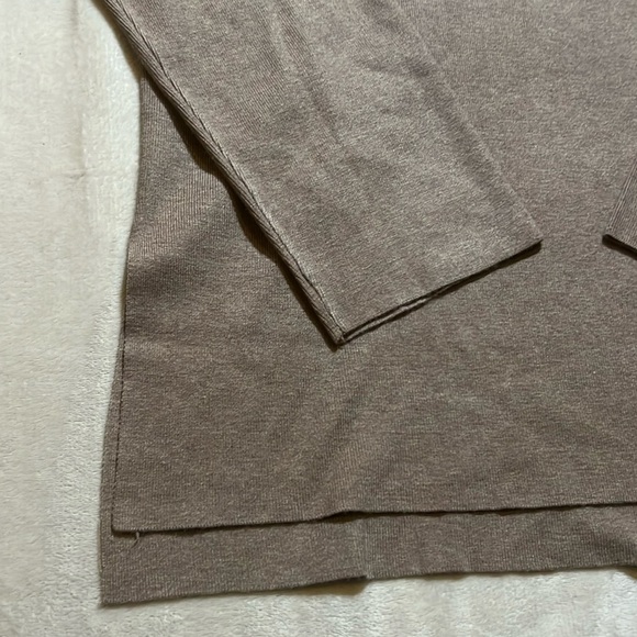 NWT Splendid Tan Camel V-Neck Soft Sweater sz L - Picture 3 of 6